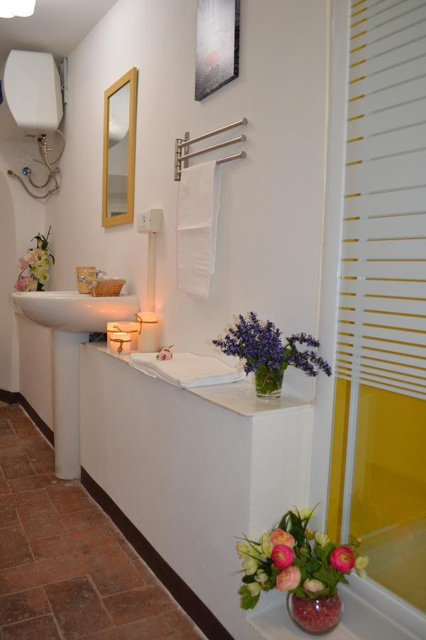 Studio In Centre Lucca Exterior photo